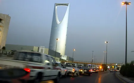 عمليات نصب تستهدف المصريين المخالفين لقوانين الإقامة في السعودية.. قنصلية مصر بالرياض تحذّر