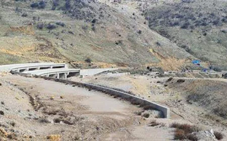 تحذيرات من أخطار على طريق ضهر البيدر