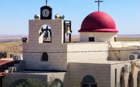 حين يُقتل الأبرياء باسم الدين: لماذا يُوضَع المسلمون السنّة دائمًا في قفص الاتهام؟