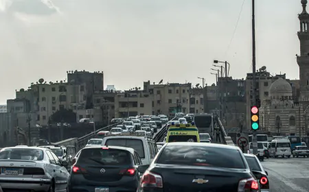 لجنة برلمانية مصرية توافق على إعفاء آلاف السيارات من الضرائب لدعم الشباب