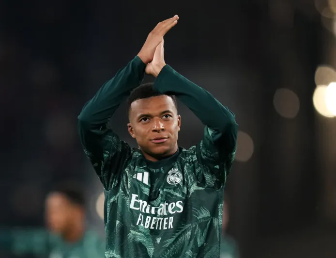 ريال مدريد يعتذر للشعب الصيني عن تصريحات مبابي