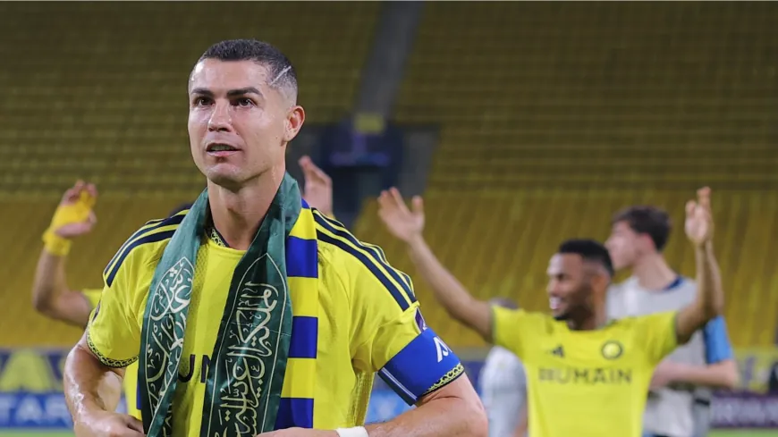 رونالدو يسجل ويحتفل برفع شعار وطني في انتصار النصر الآسيوي