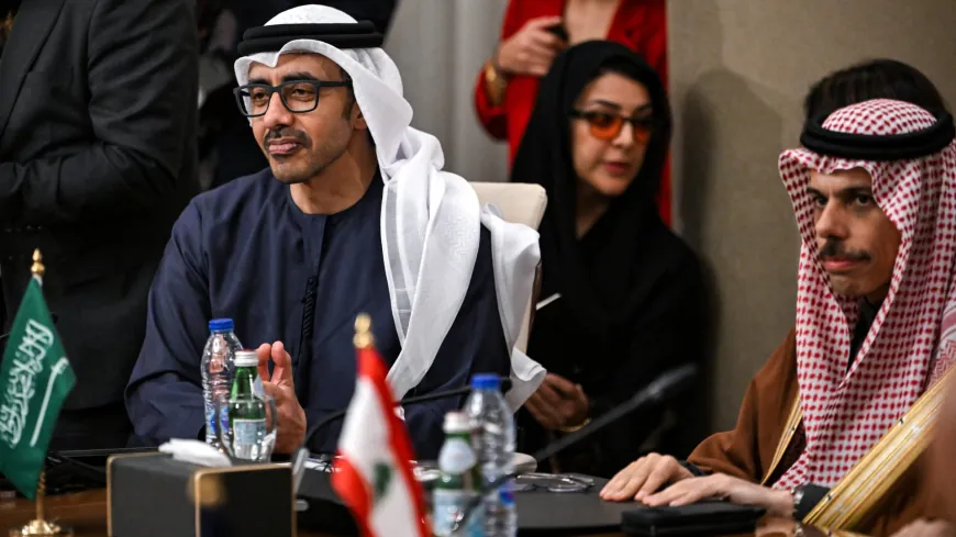 تضامن إماراتي سعودي ضد اعتداءات الحوثيين على مطار الرياض