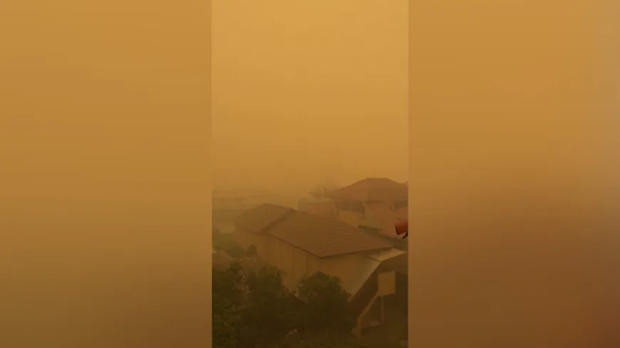 ضباب برتقالي يخيم على إندونيسيا وسط أزمة حرائق غابات حادة