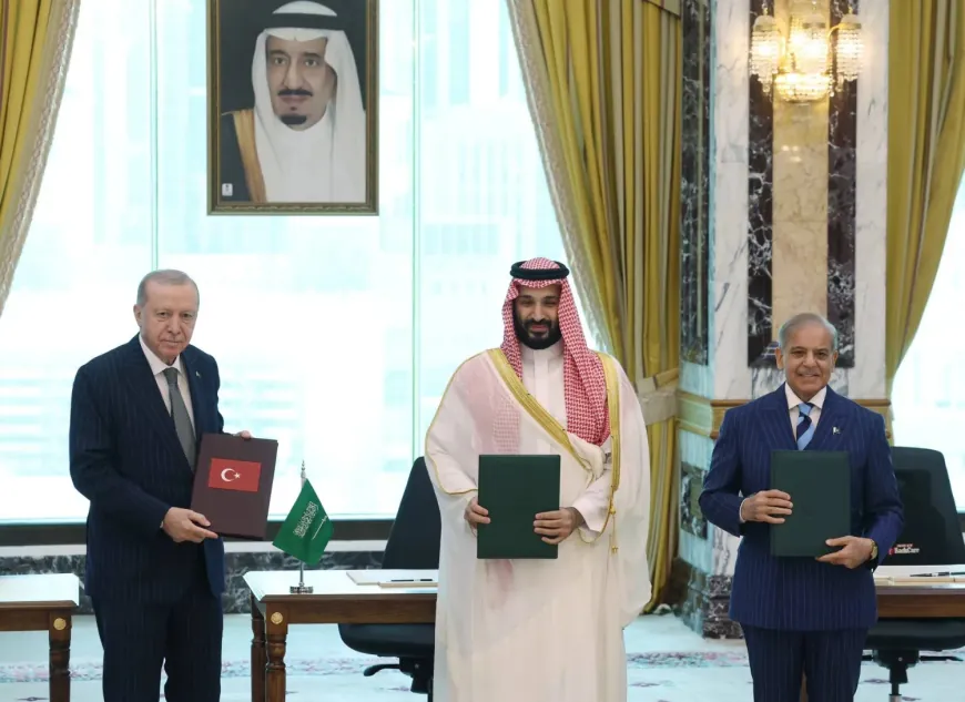 إردوغان يحيل «اتفاقية مكة للدفاع المشترك» إلى البرلمان للتصديق عليها قال إن هجمات الحوثيين على السعودية زادت حدة التوتر بالمنطقة