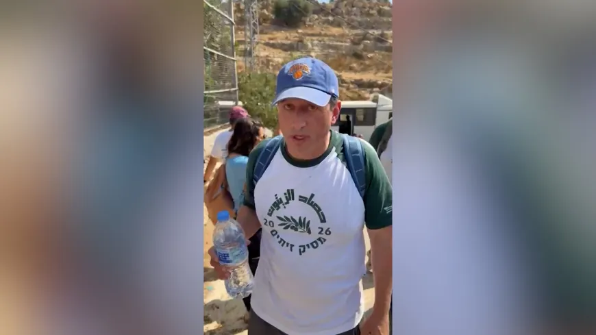 مرشح أمريكي يروي تفاصيل احتجازه خلال مرافقة مزارعين فلسطينيين