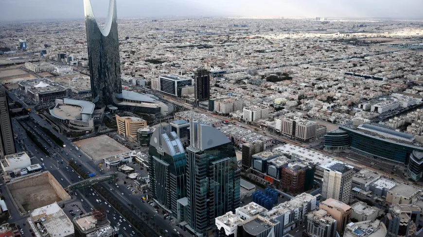الحوثيون يعلنون استهداف وزارة الدفاع السعودية والتحالف يؤكد اعتراض الطائرات
