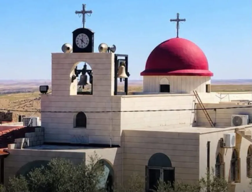 حين يُقتل الأبرياء باسم الدين: لماذا يُوضَع المسلمون السنّة دائمًا في قفص الاتهام؟