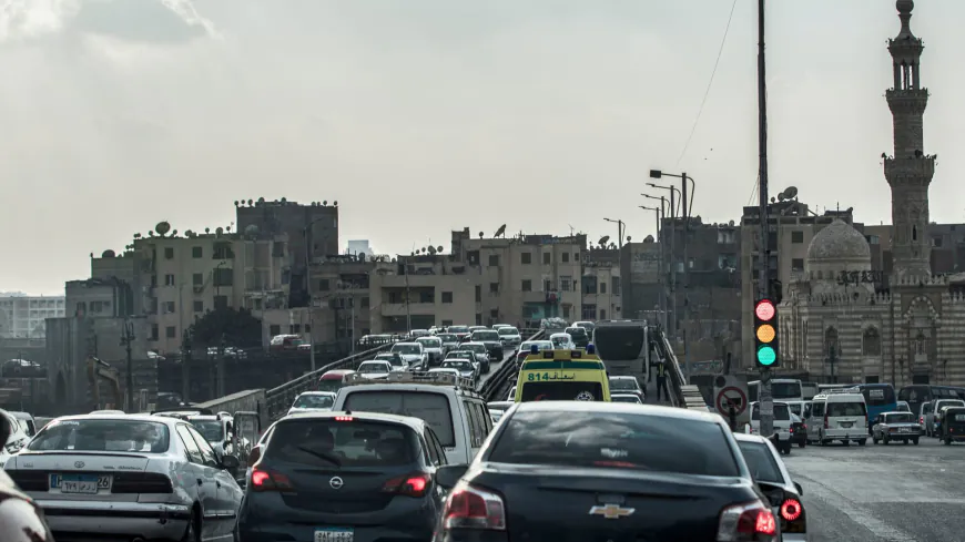 لجنة برلمانية مصرية توافق على إعفاء آلاف السيارات من الضرائب لدعم الشباب