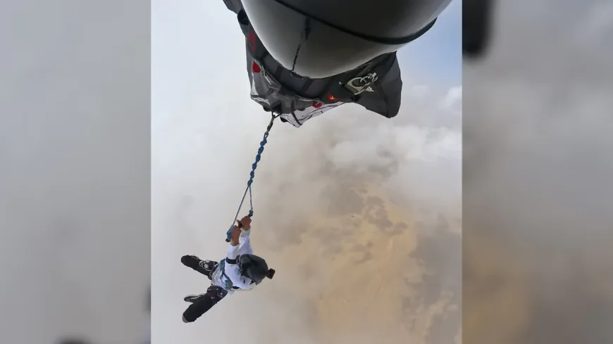 رياضي مصري يُنجز قفزة مظلية مثيرة من ارتفاع 13 ألف قدم